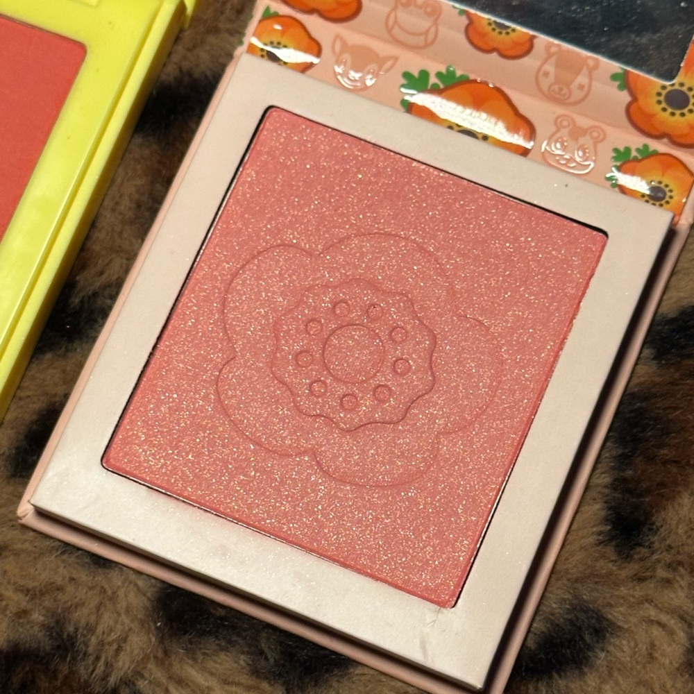LE ColourPop Blush Bundle - Picture 2 of 7
